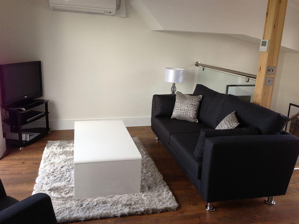 Max Serviced Apartments Commercial Road London Exterior photo